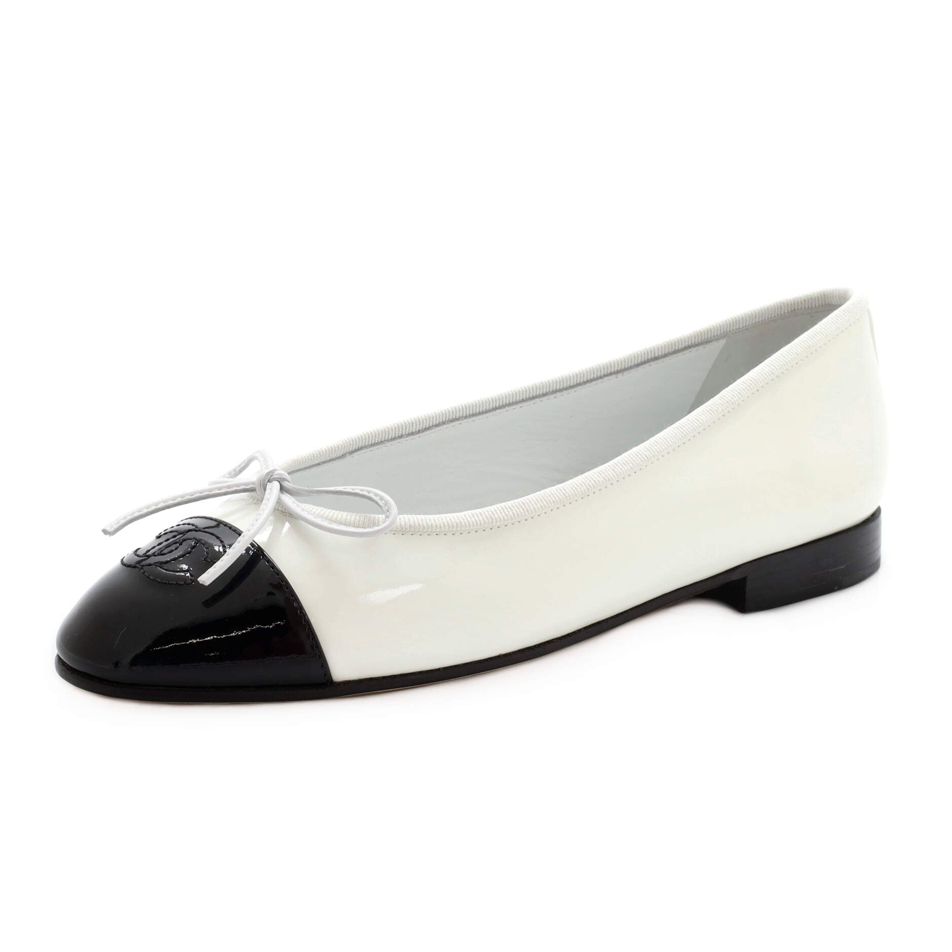 Women's CC Cap Toe Bow Ballerina Flats Patent