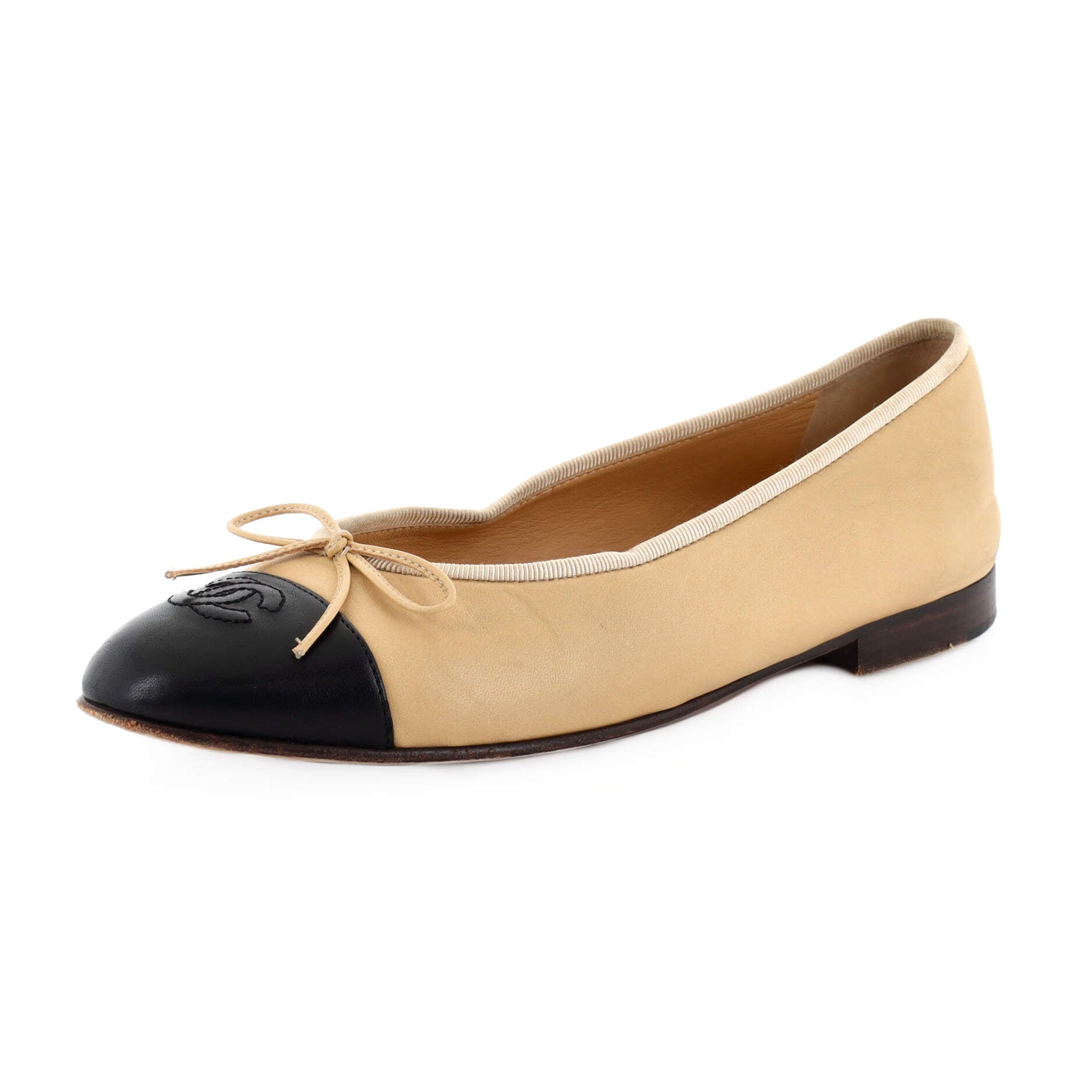 Women's CC Cap Toe Bow Ballerina Flats Leather