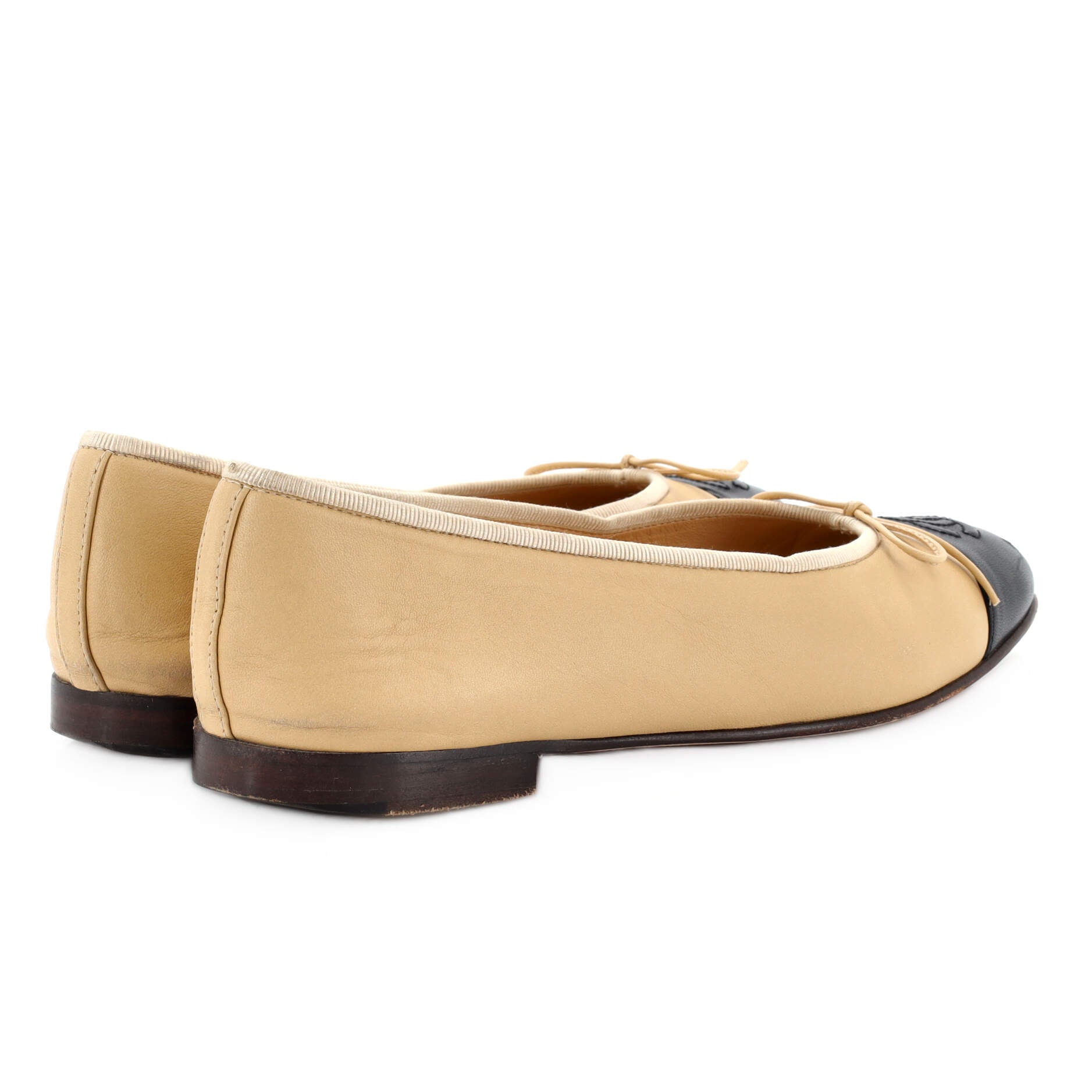Women's CC Cap Toe Bow Ballerina Flats Leather