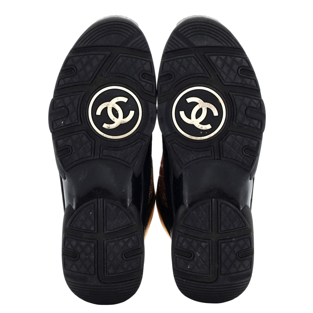 Women's CC Low-Top Sneakers Suede with Fabric and Crocodile Embossed Leather Detail