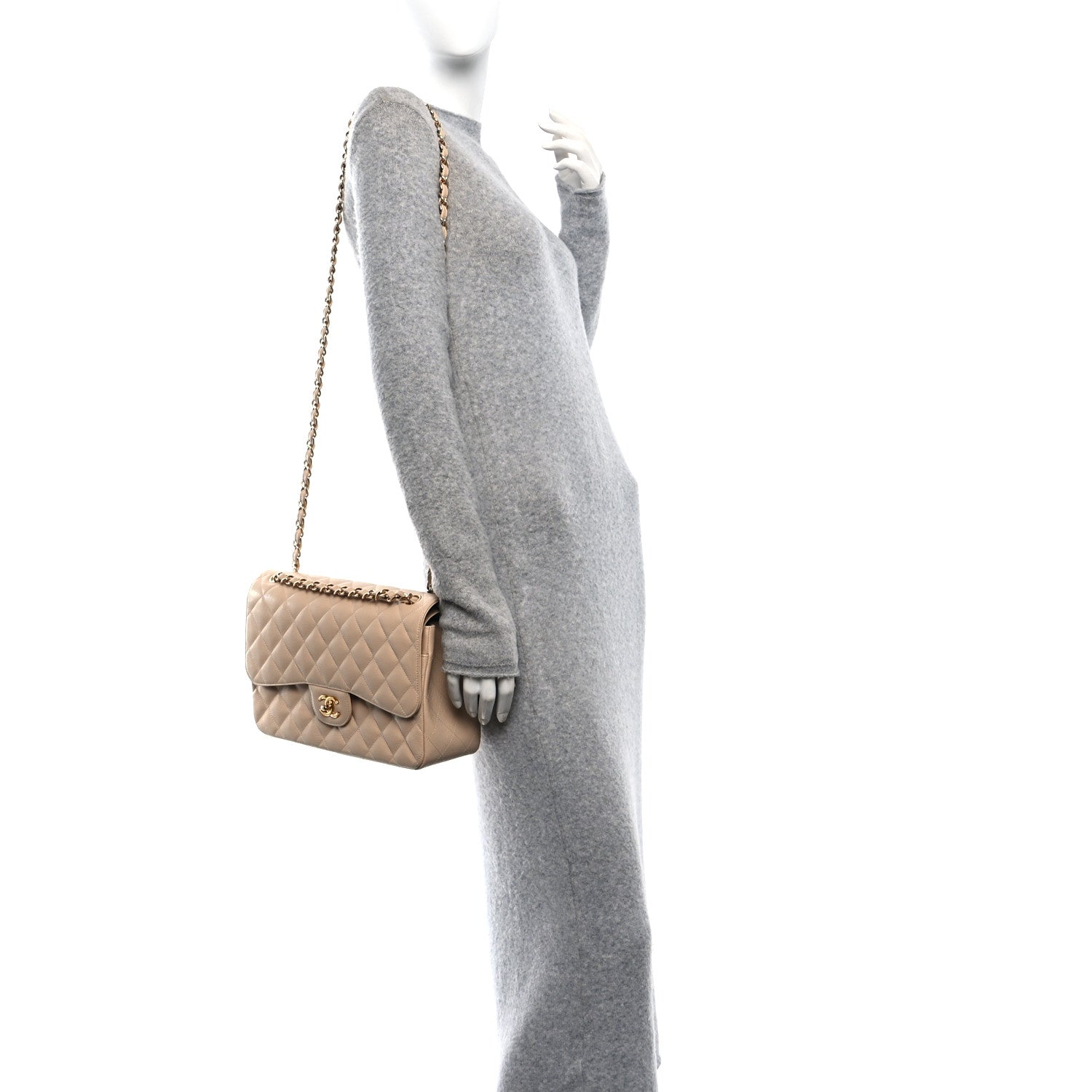 Caviar Quilted Jumbo Double Flap Beige Clair