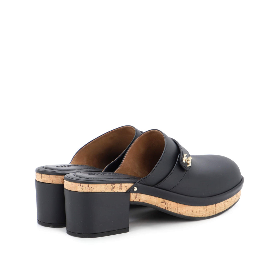 Women's CC Turnlock Clogs Leather