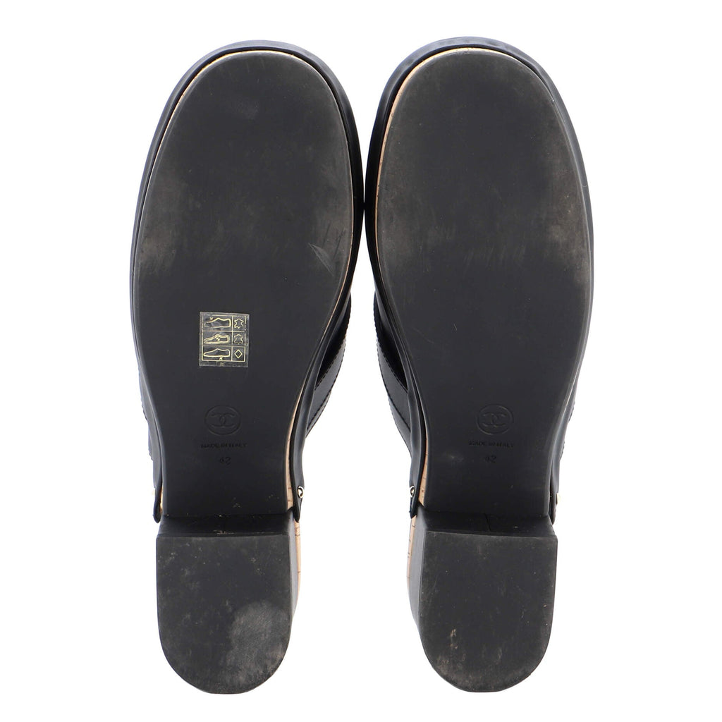 Women's CC Turnlock Clogs Leather