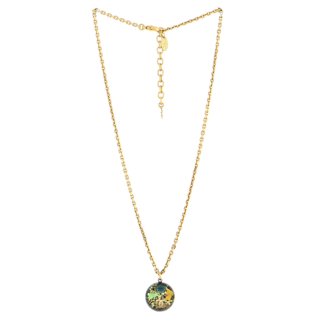 CC Round Pendant Chain Necklace Metal with Resin