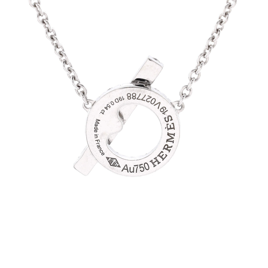 Finesse Pendant Necklace 18K White Gold and Diamonds