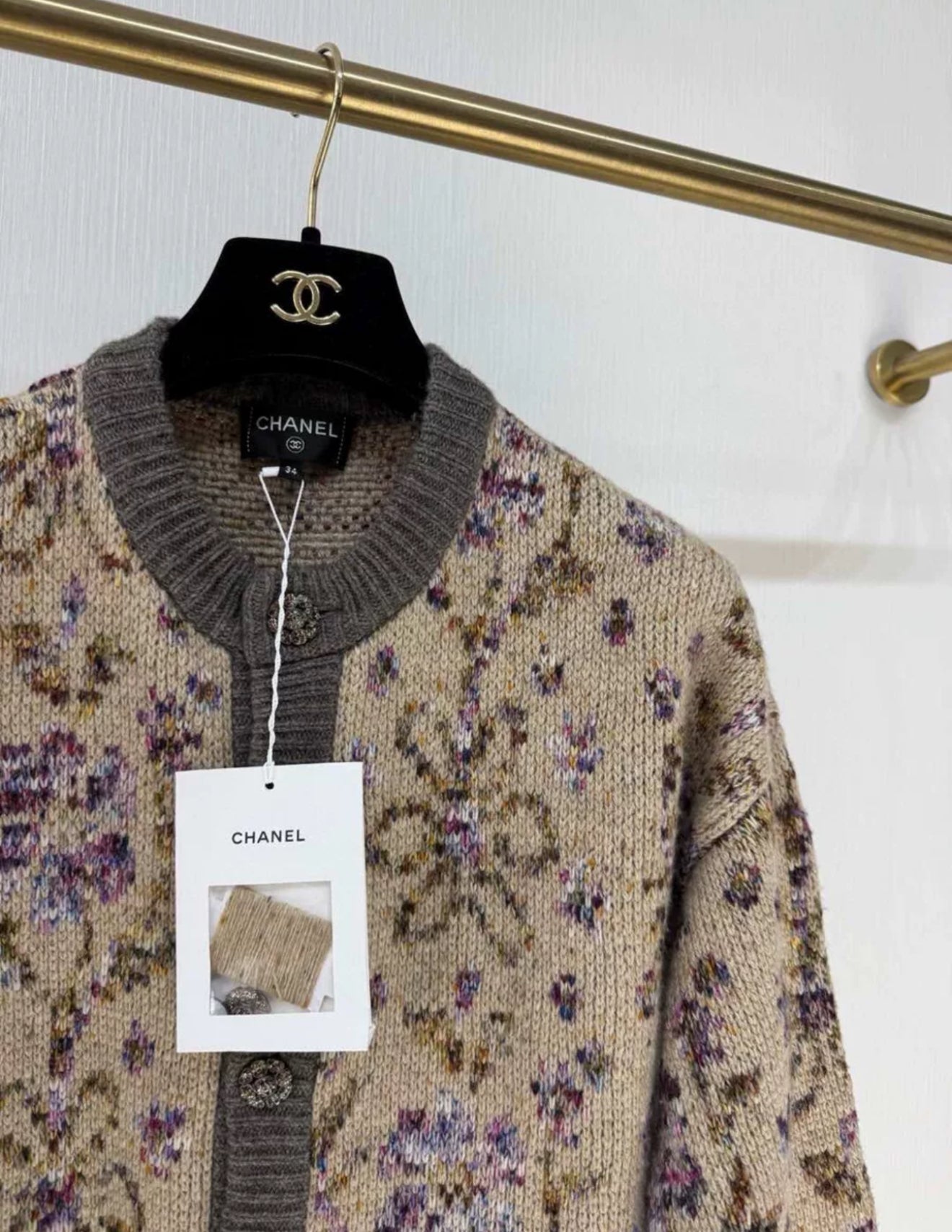 Chanel 22k floral knit igan