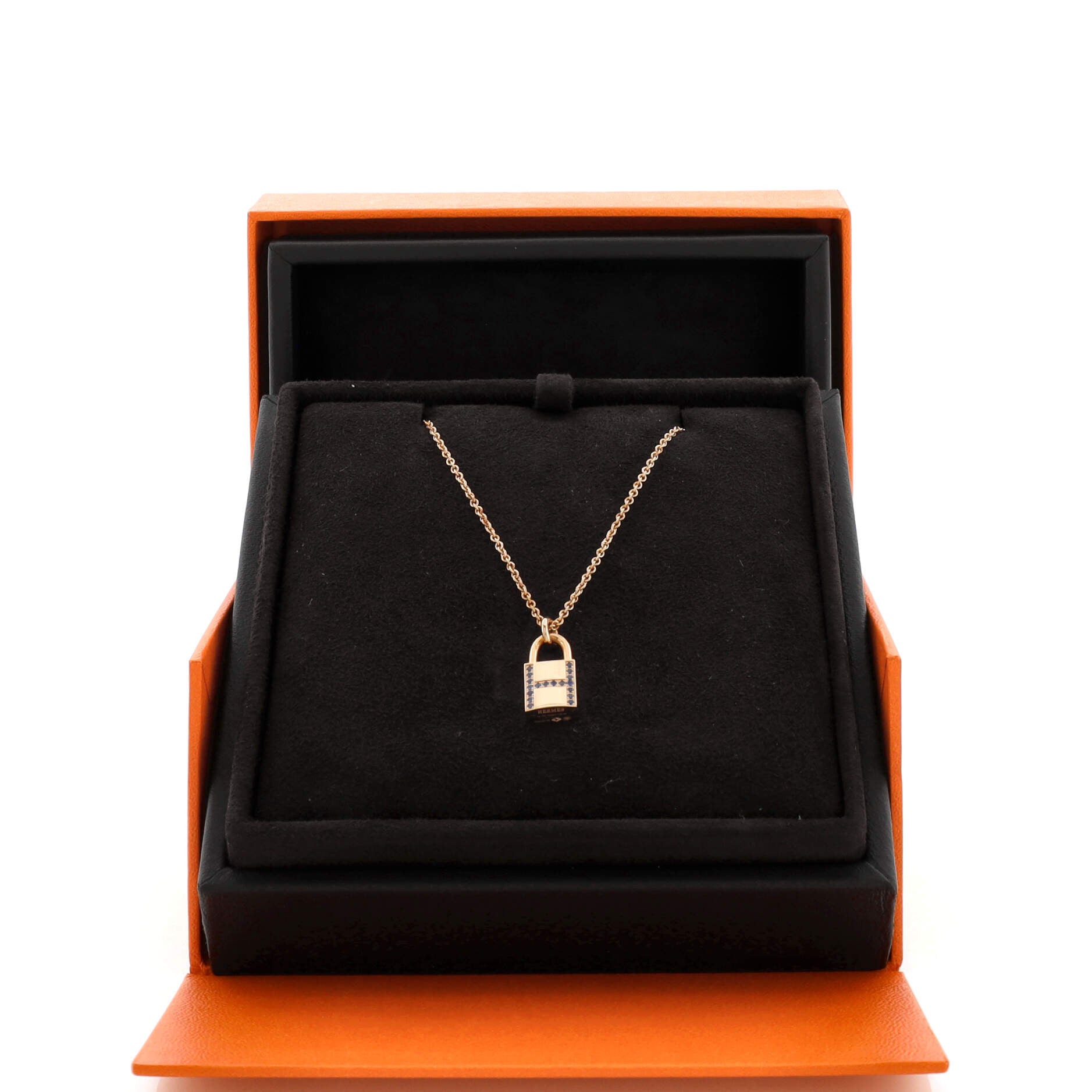 Amulettes Cadenas Pendant Necklace 18K Rose Gold with Blue Sapphires