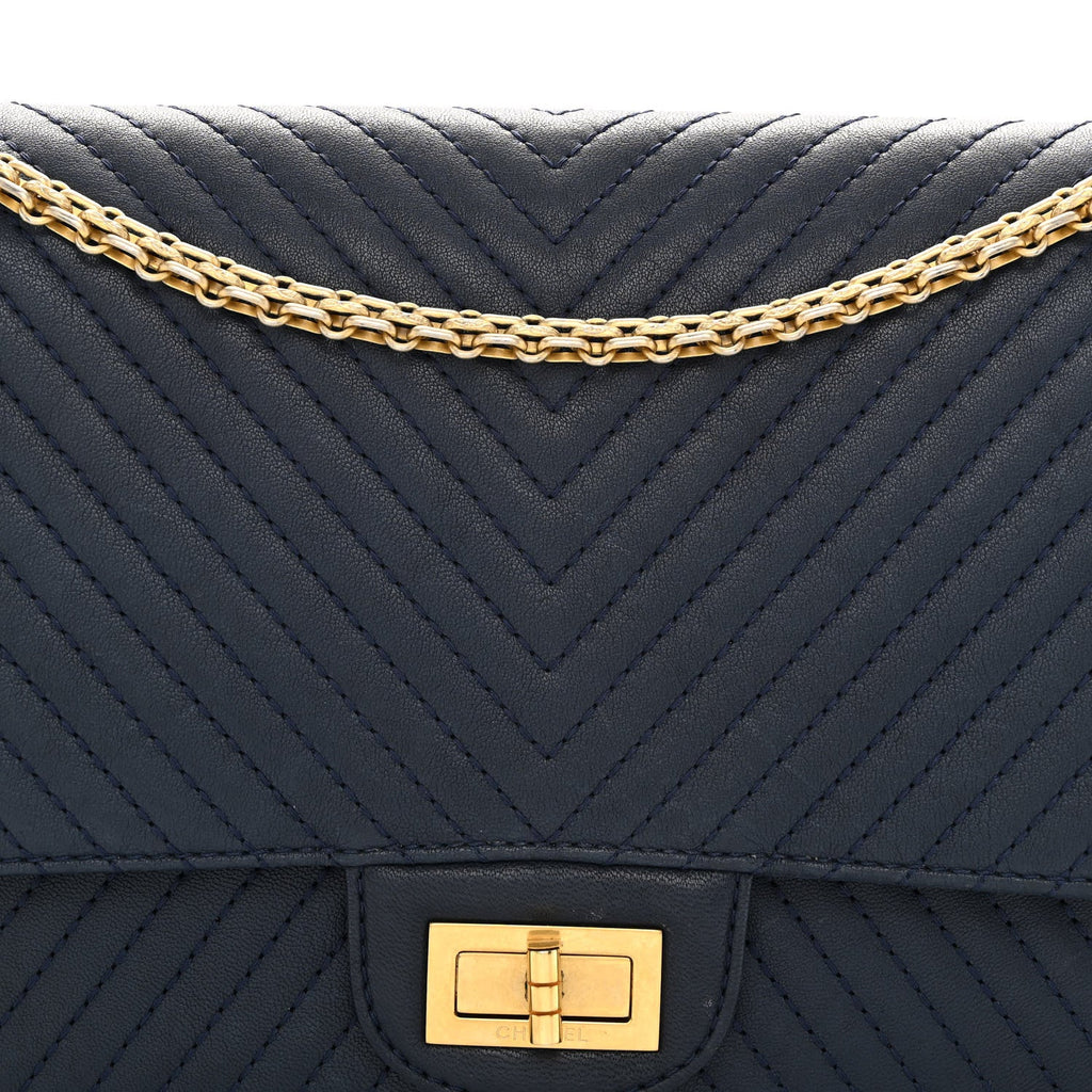 Sheepskin Chevron Quilted 2.55 Reissue 227 Flap Navy Blue