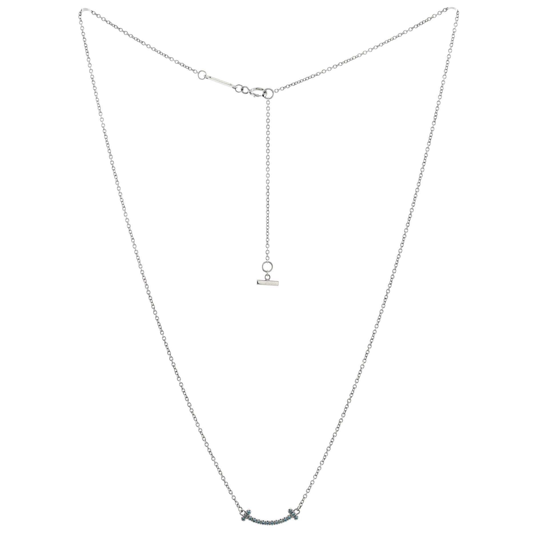 T Smile Pendant Necklace 18K White Gold with Blue Topaz Mini