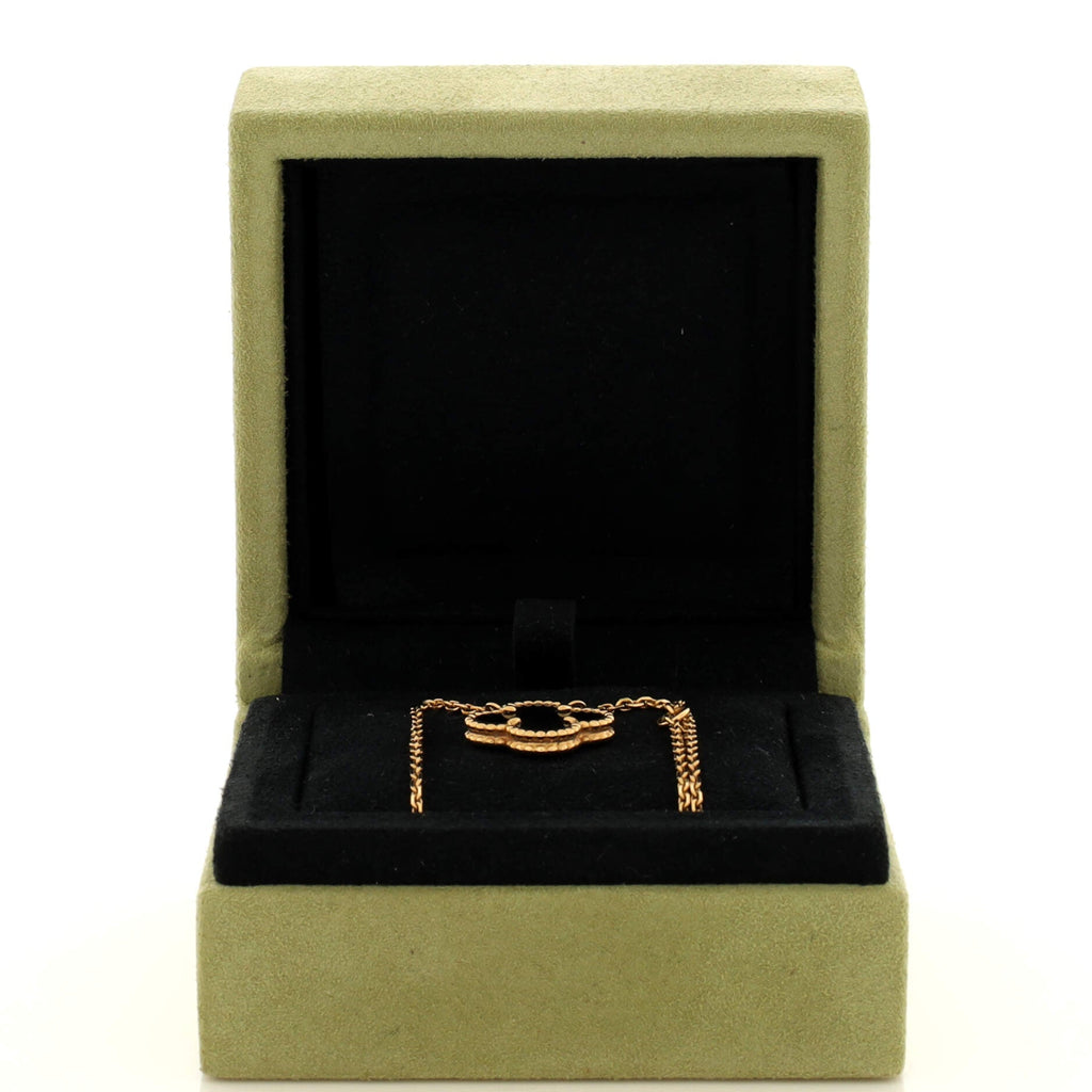 Vintage Alhambra Pendant Necklace 18K Yellow Gold and Onyx
