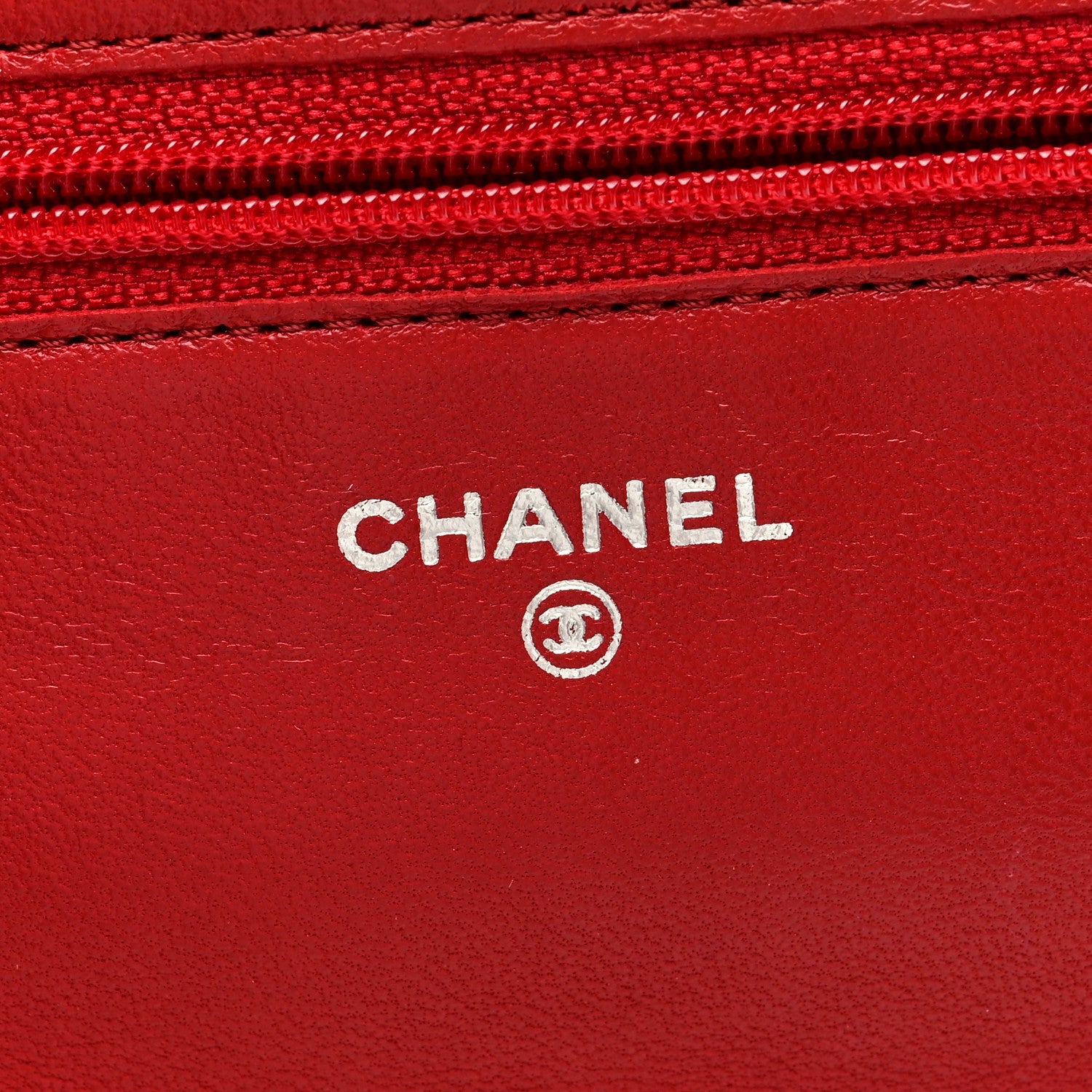 Lambskin Quilted Wallet On Chain WOC Red