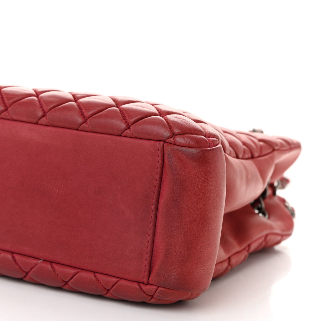 Iridescent Calfskin Small New Bubble Quilt Tote Red