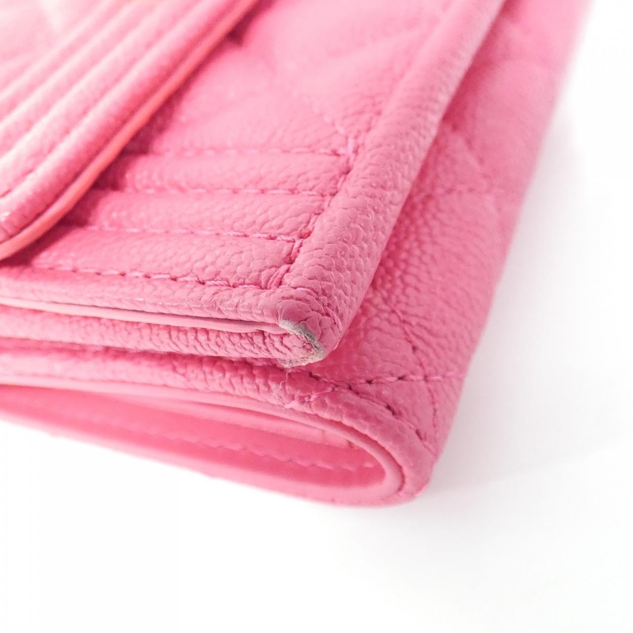 Chanel Boy Chanel Caviar Skin Wallet
