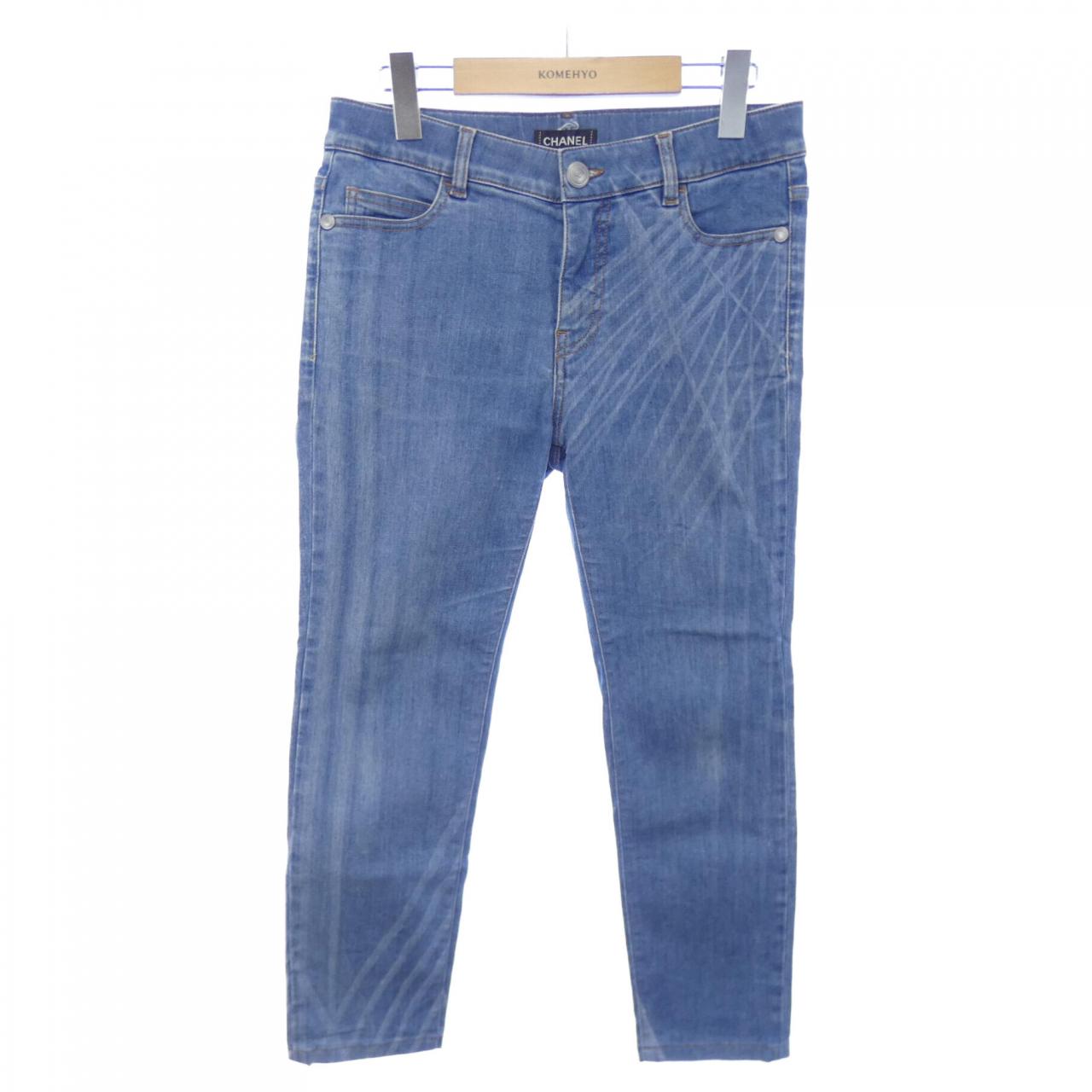 Chanel P47726V35865 14P Jeans