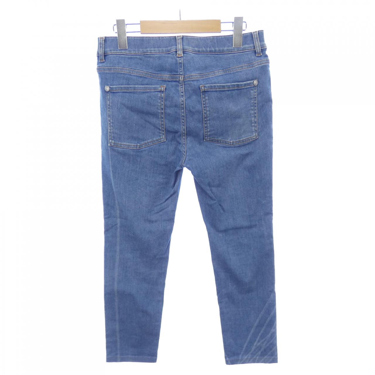 Chanel P47726V35865 14P Jeans