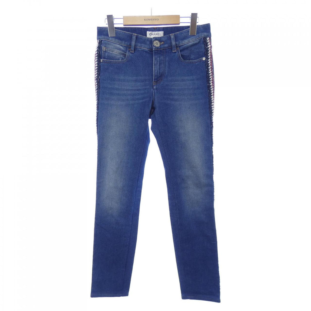 Chanel P59530V45240 18B Jeans
