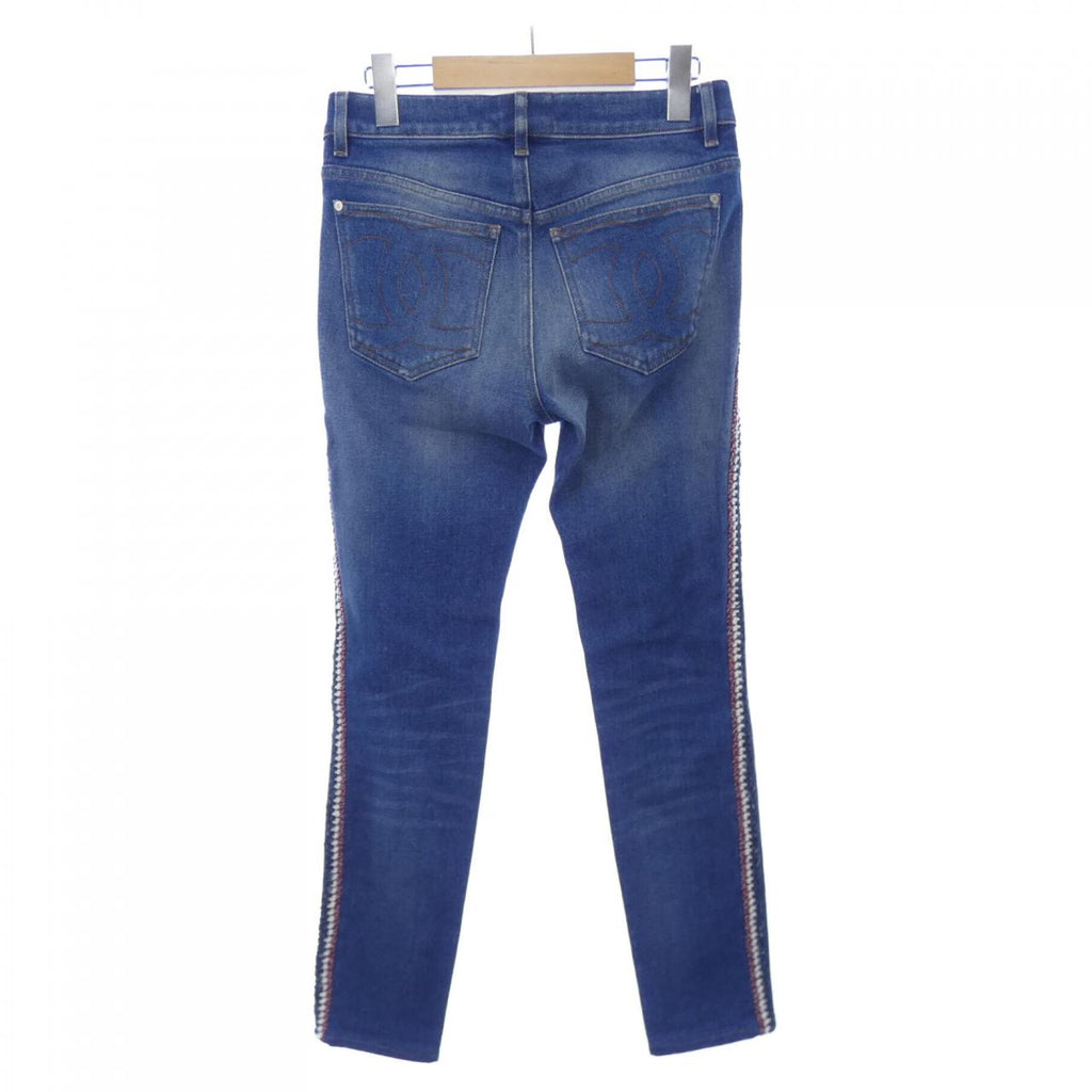 Chanel P59530V45240 18B Jeans
