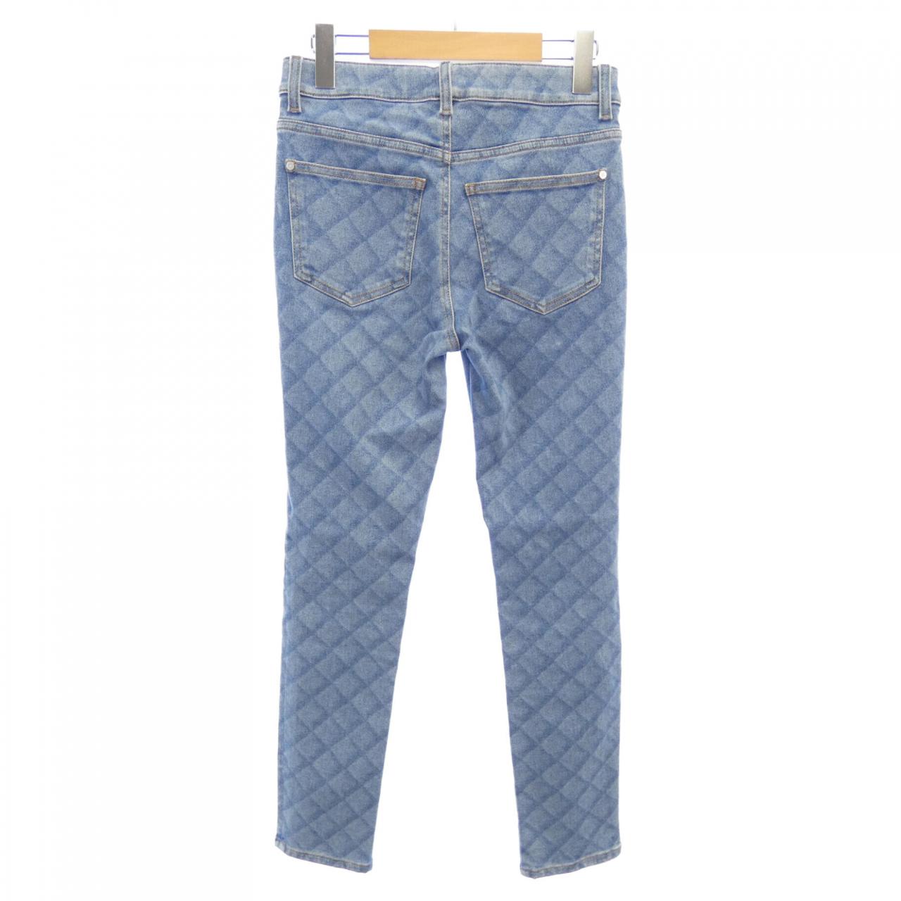 Chanel Jeans