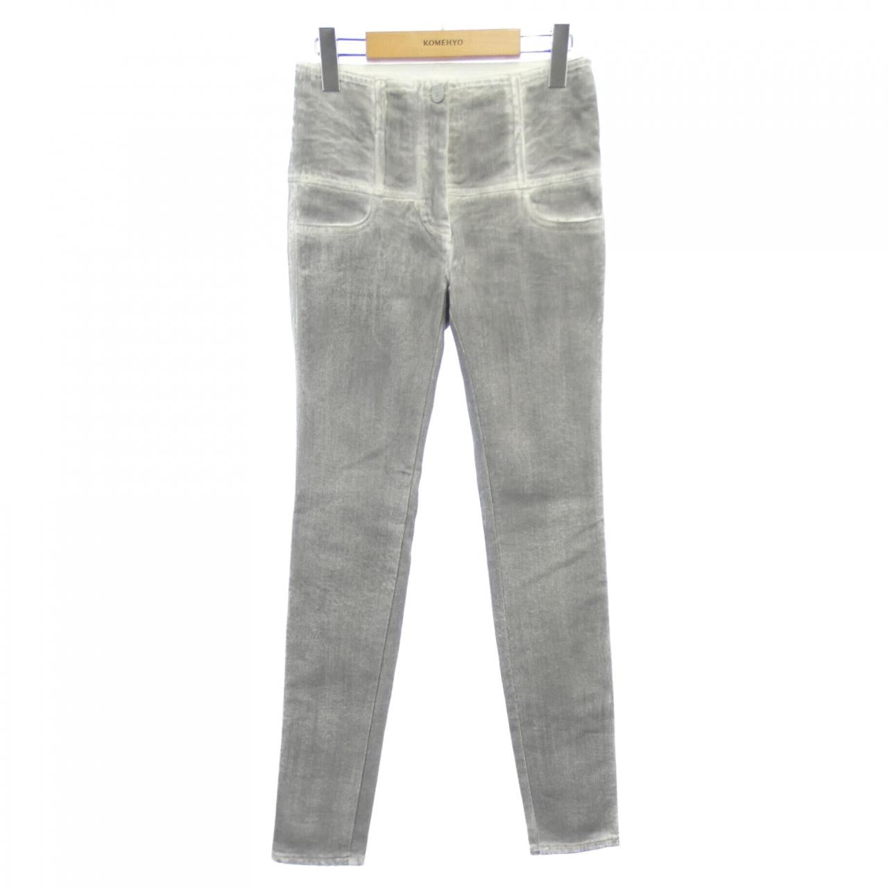 Chanel P49120V36221 Pants
