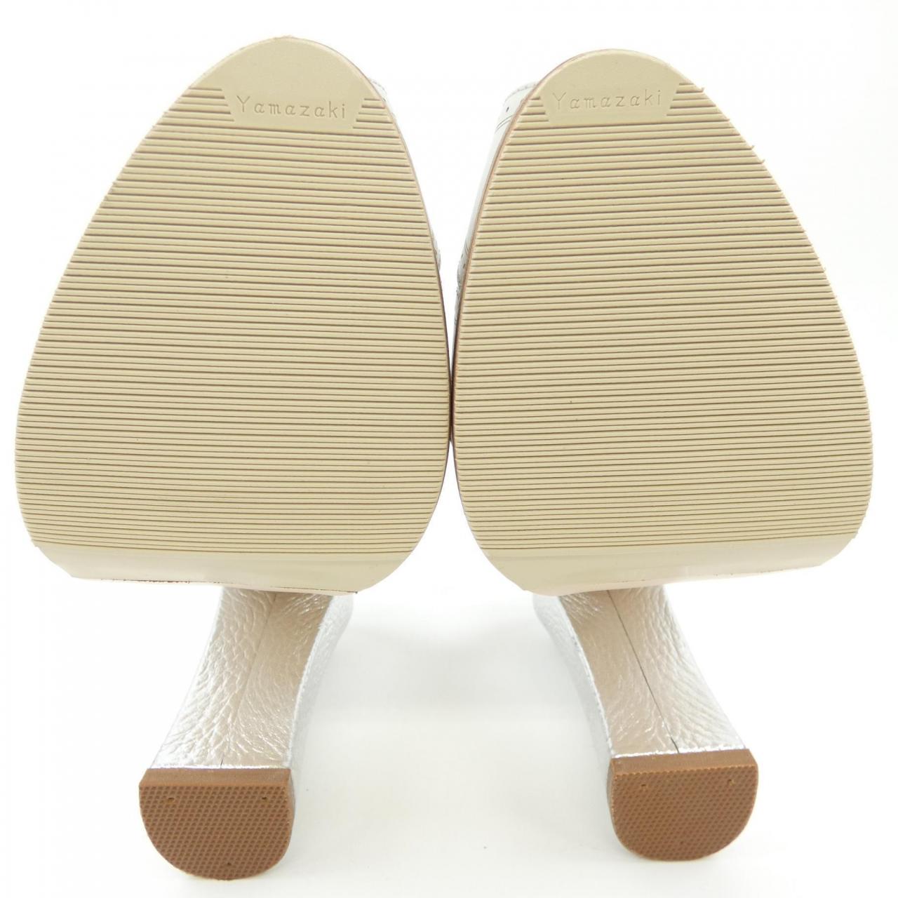 Fendi Sandals