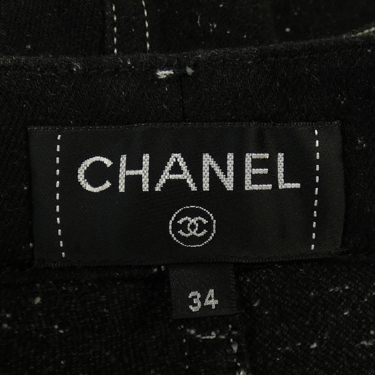 Chanel Jeans