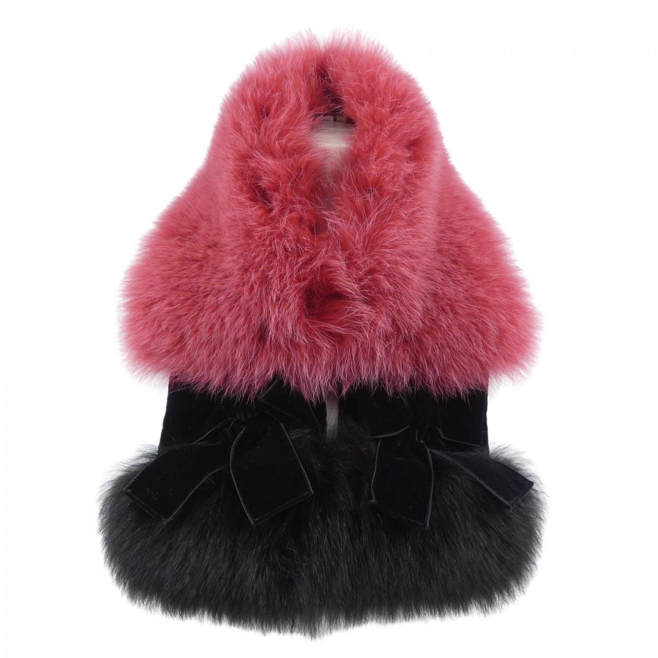 Fendi NFG467 A4C1 Fox Muffler
