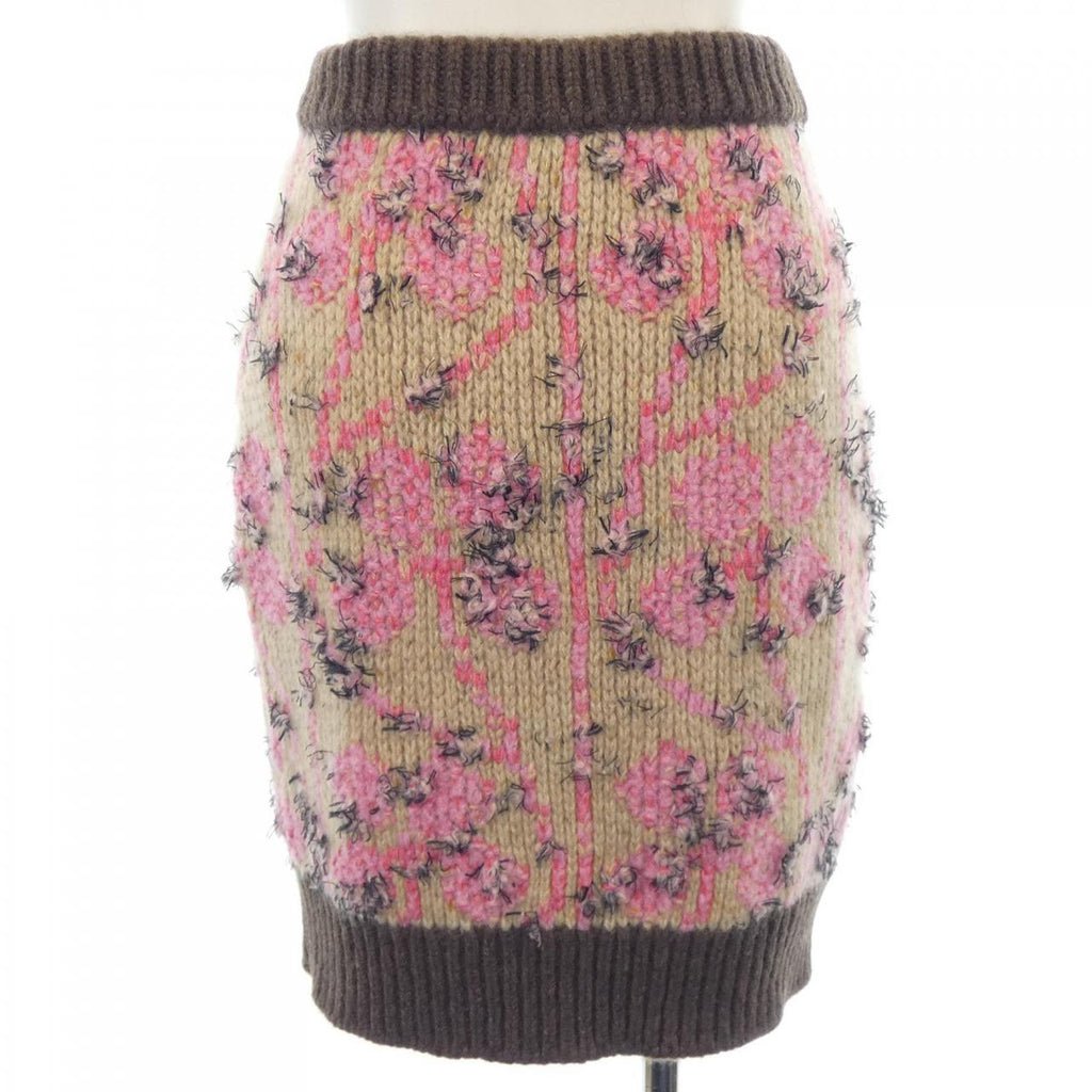 Chanel P73897K10589 22K Cashmere Skirt