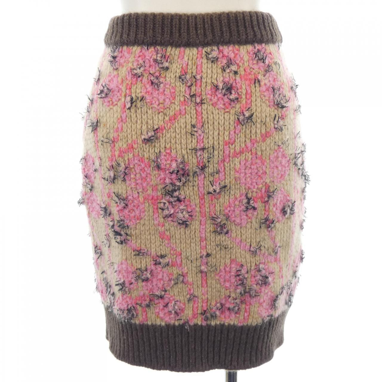 Chanel P73897K10589 22K Cashmere Skirt