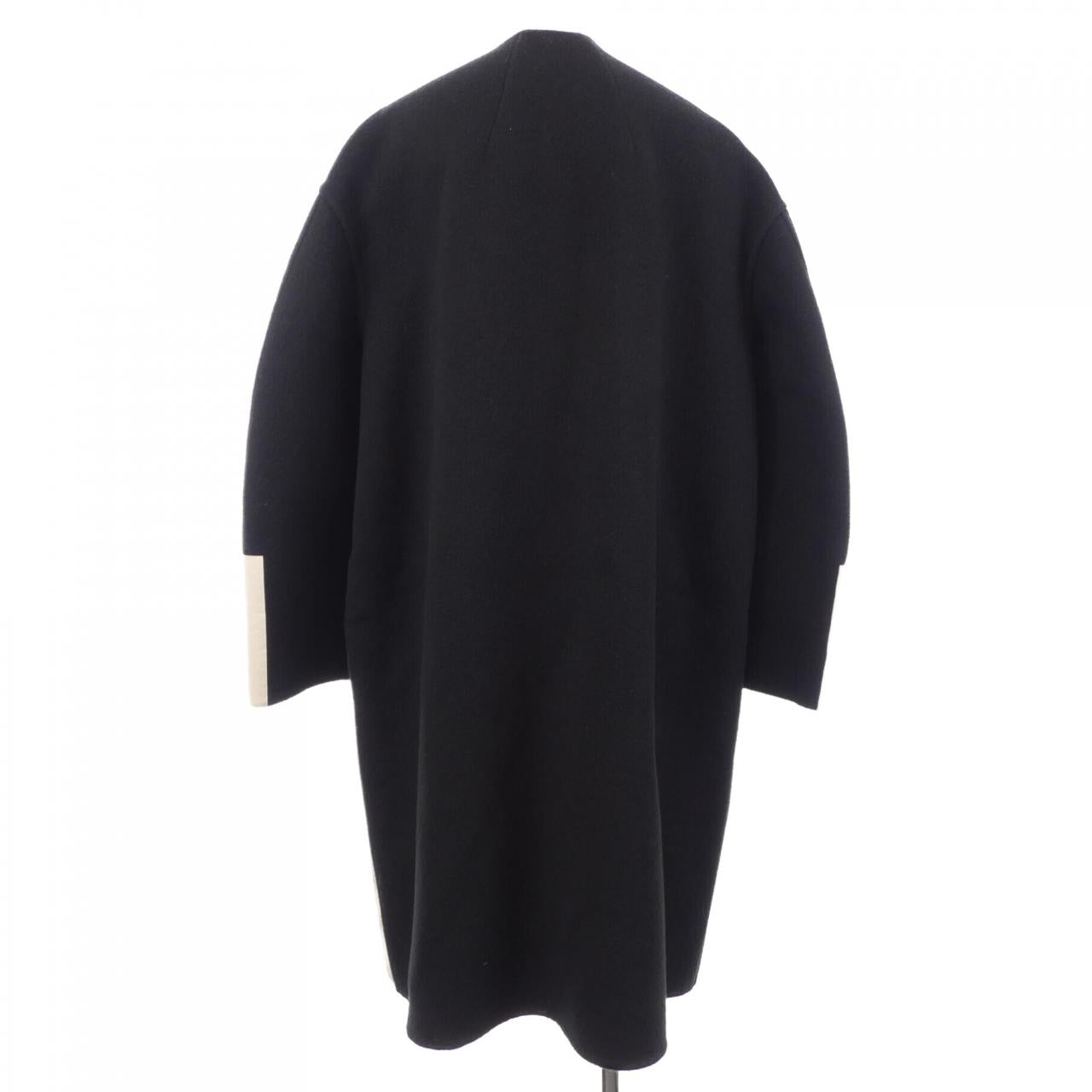 Fendi FF7840 P1G Sheepskin Coat