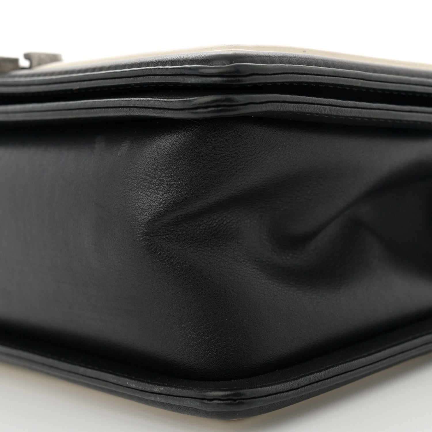 Calfskin Pleated Medium Boy In Rome Flap Black White