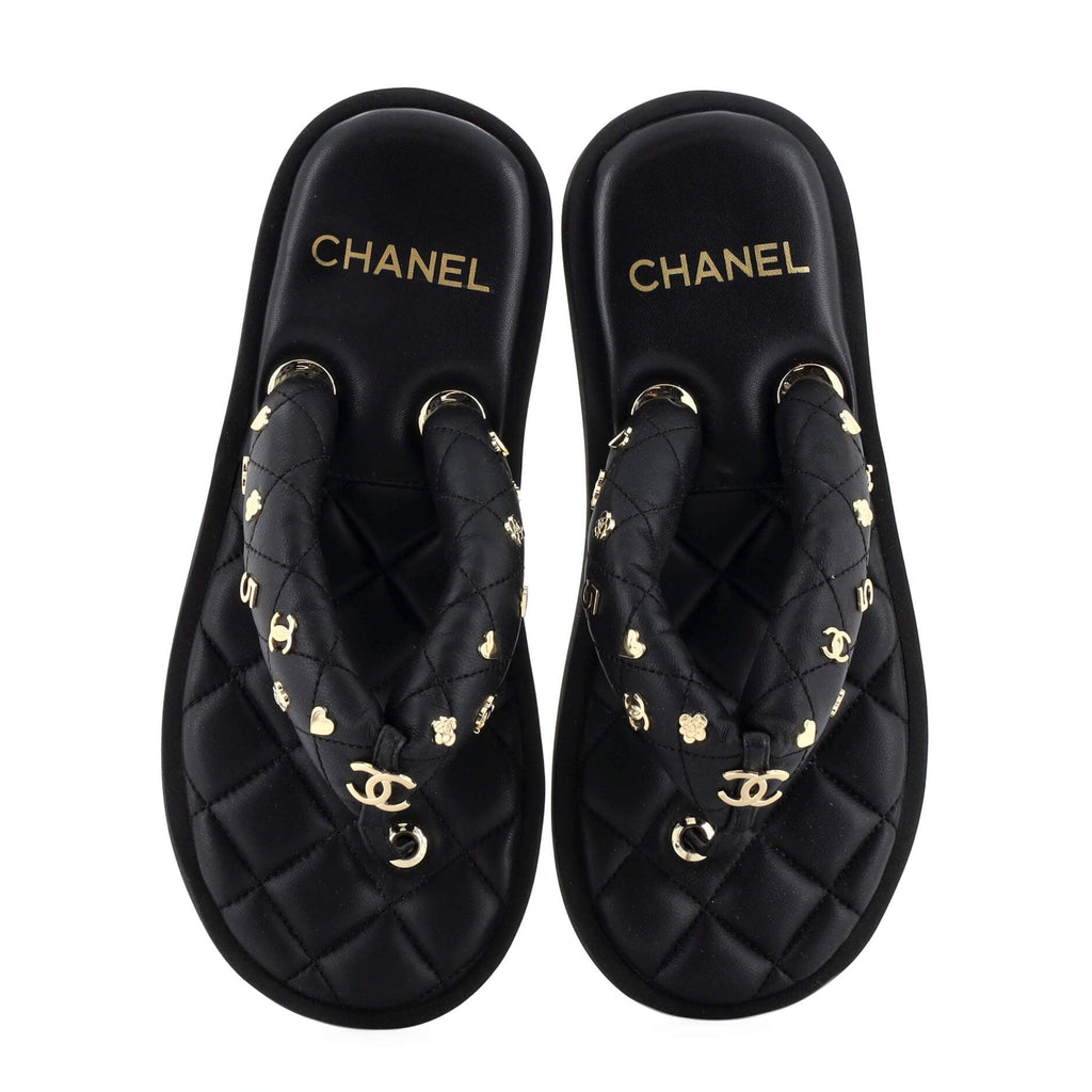 Women's Charm Padded Thong Sandals Quilted Lambskin