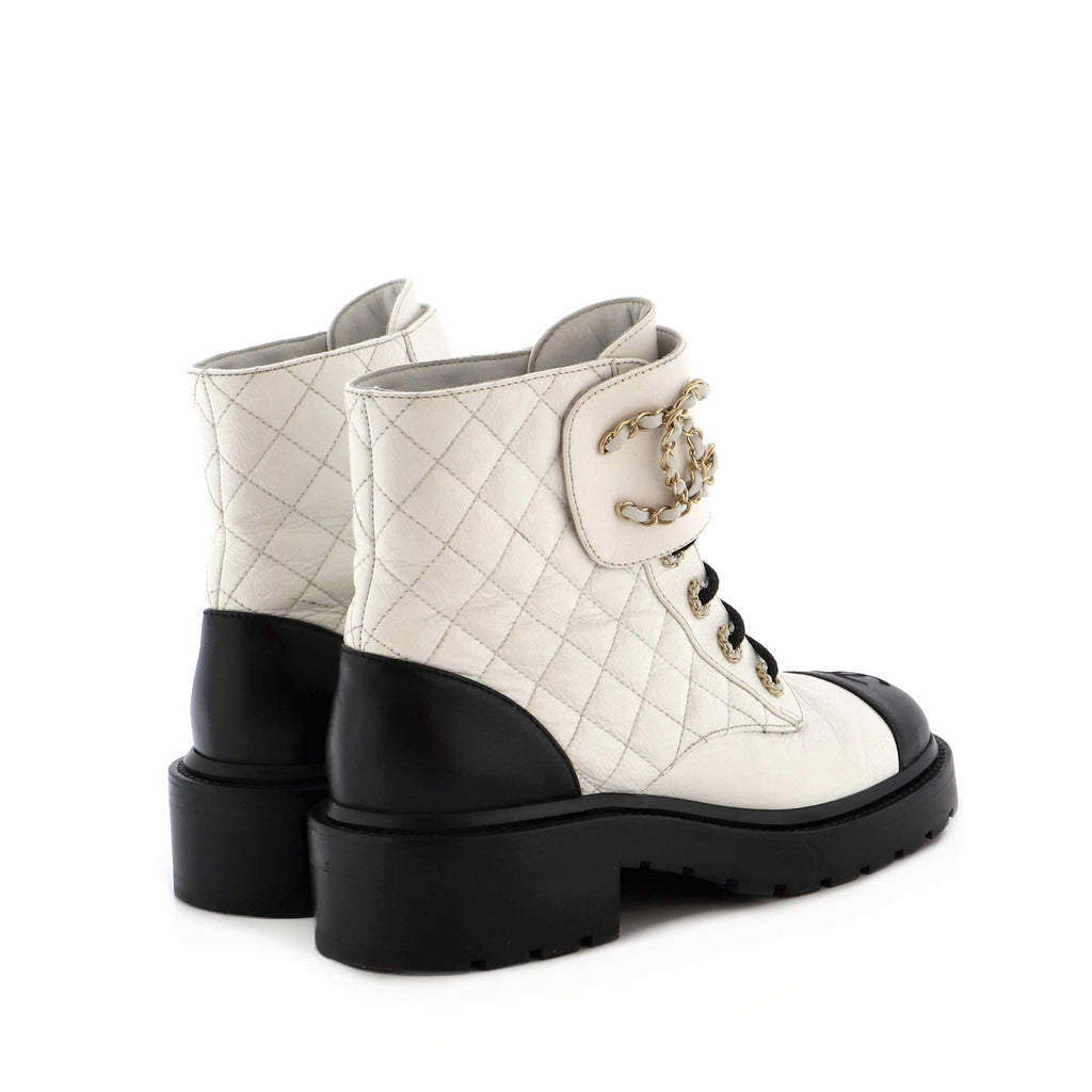 Women's Chain CC Cap Toe Lace Up Combat Boots Quilted Leather