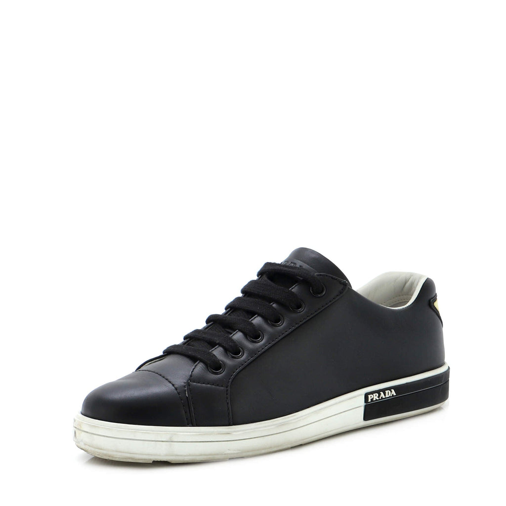 Women's Macro Logo Sneakers Leather
