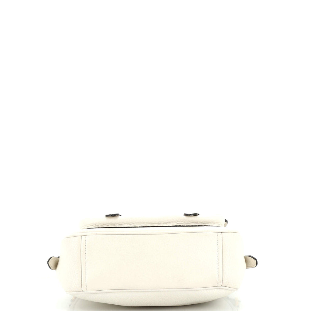 Buckle Messenger Bag Vitello Daino Mini