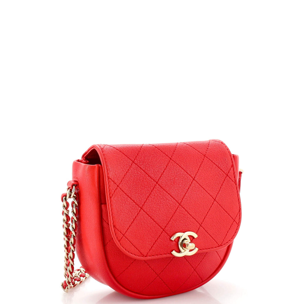 Casual Trip Messenger Bag Quilted Lambskin Mini