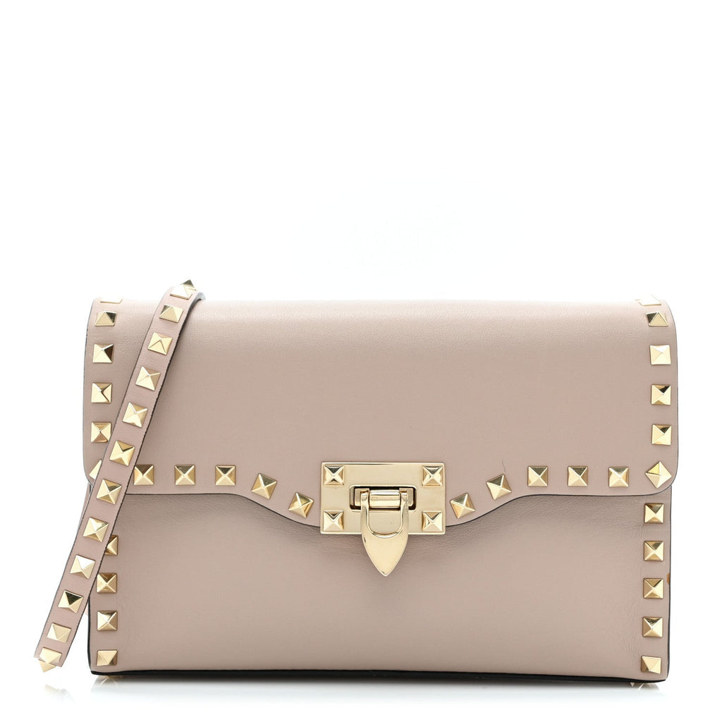 Vitello Medium Rockstud Flip Lock Crossbody Bag Poudre
