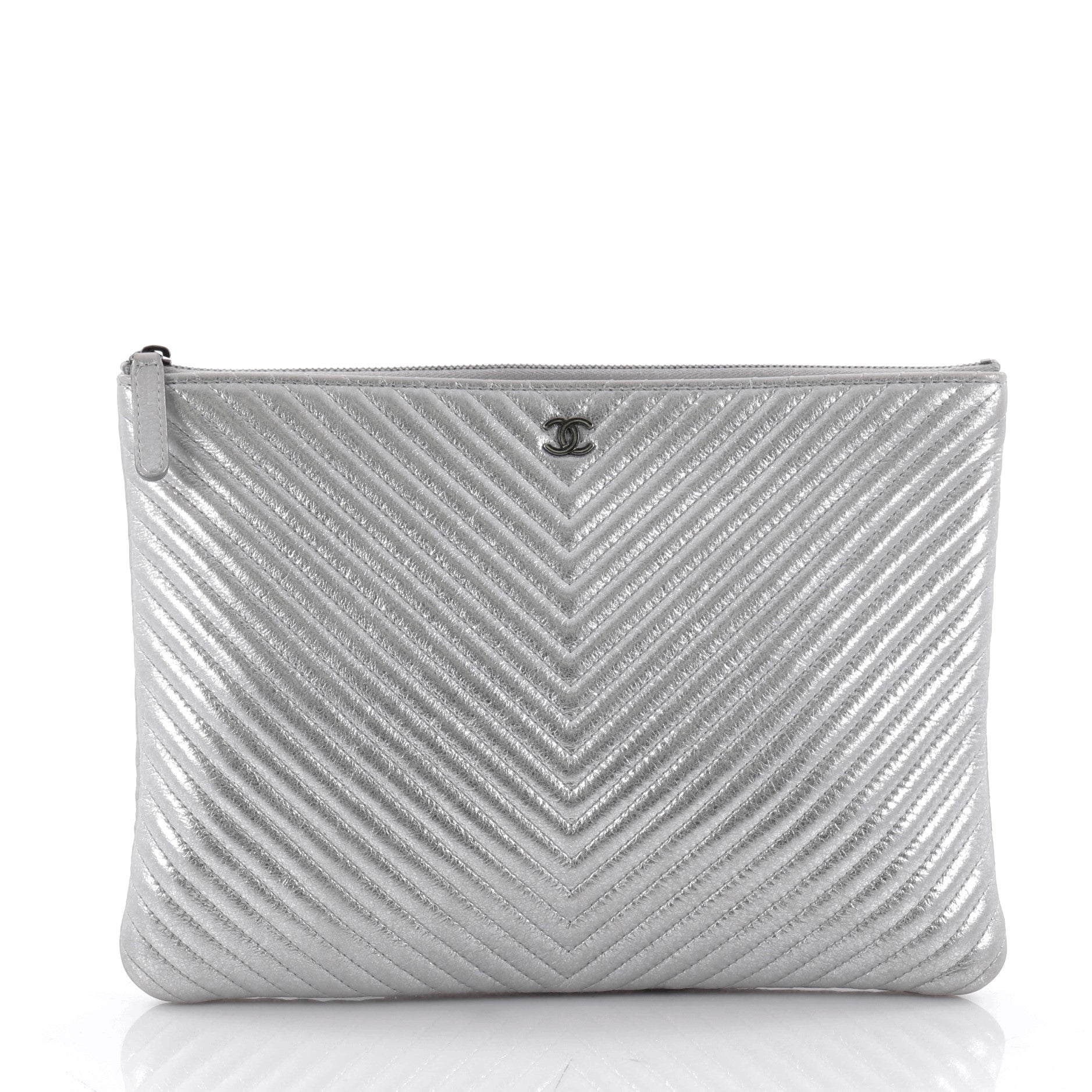 O Case Clutch Chevron Lambskin Medium