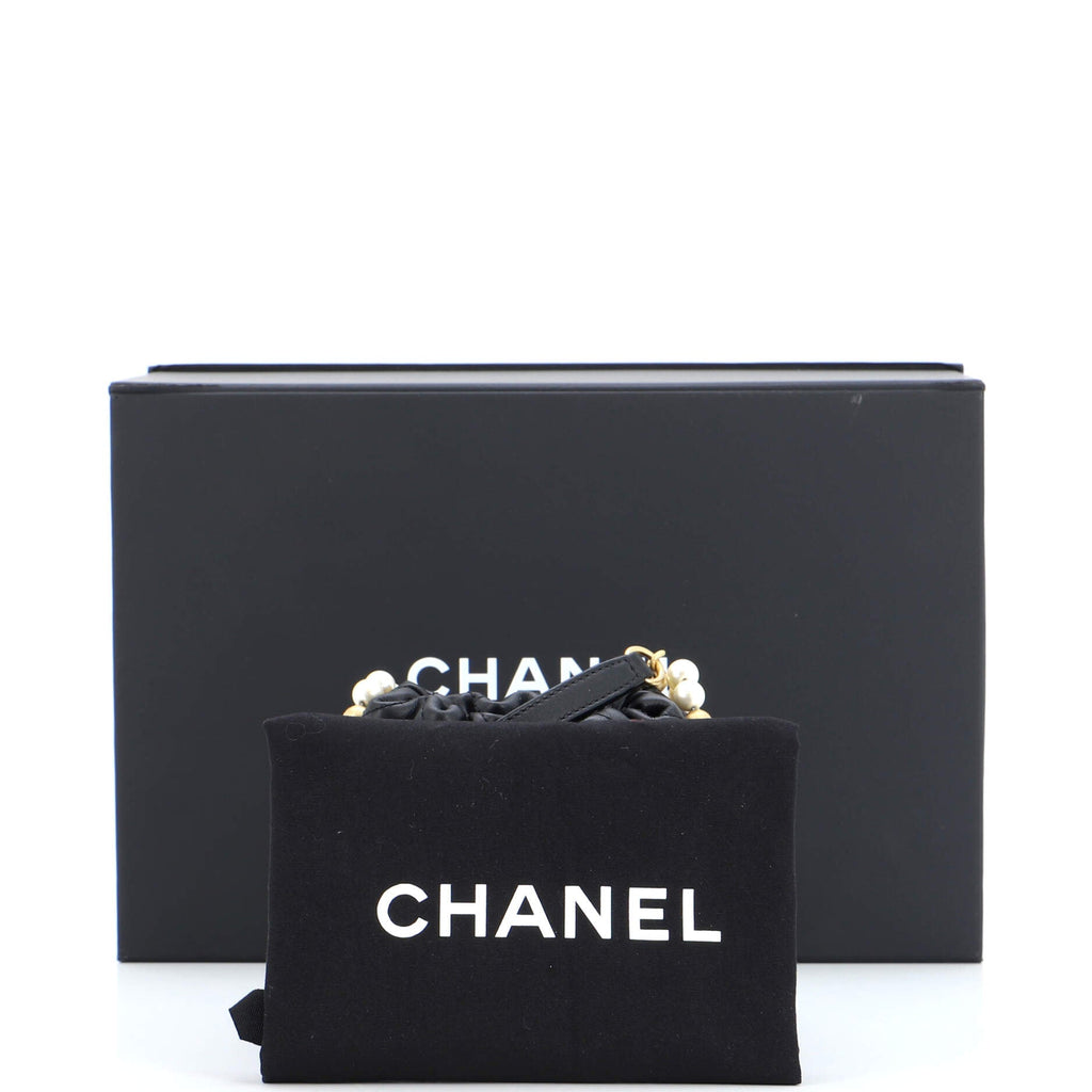 About Pearls Bucket Bag Quilted Calfskin Mini