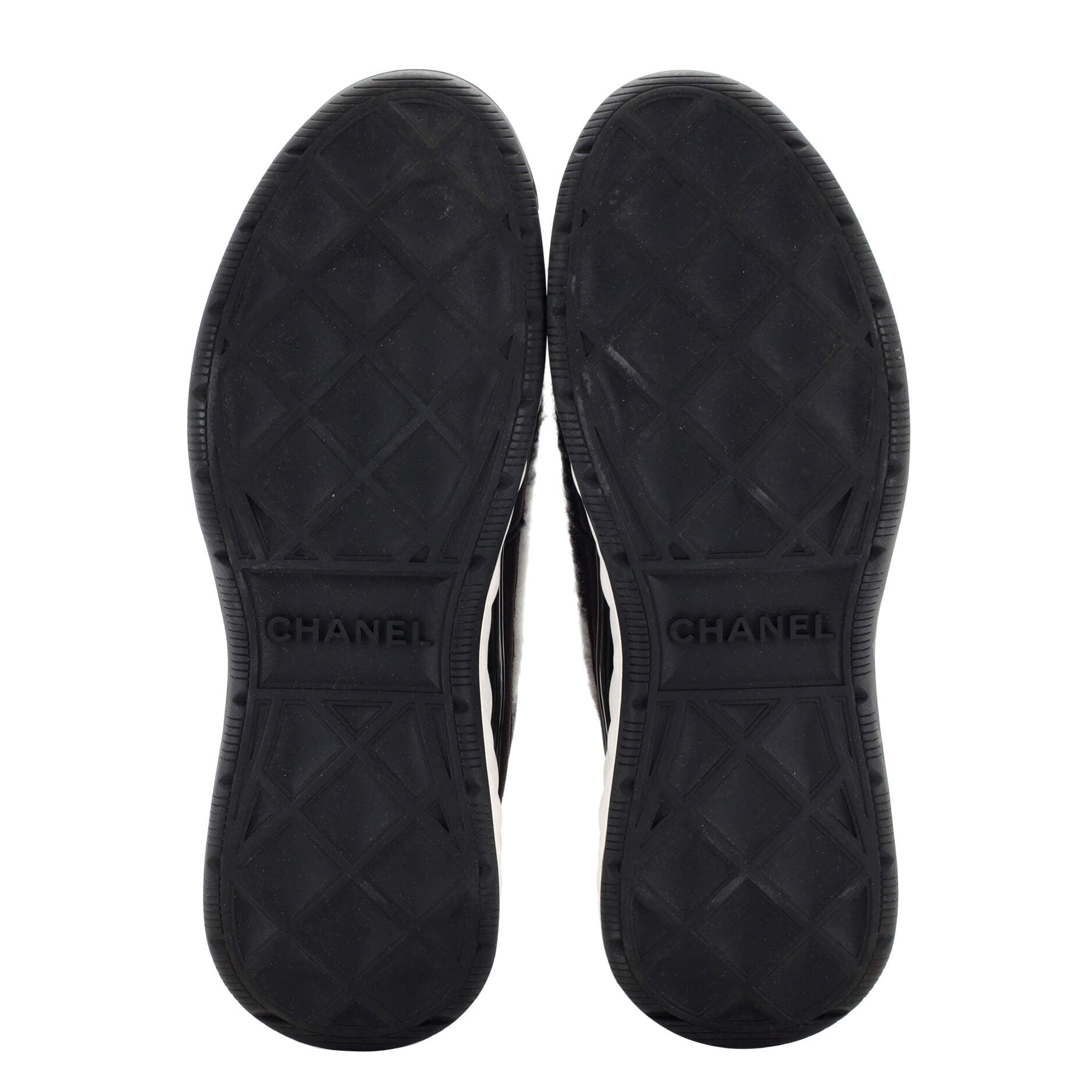 Women's CC Cap Toe Logo Sneakers Suede and Tweed
