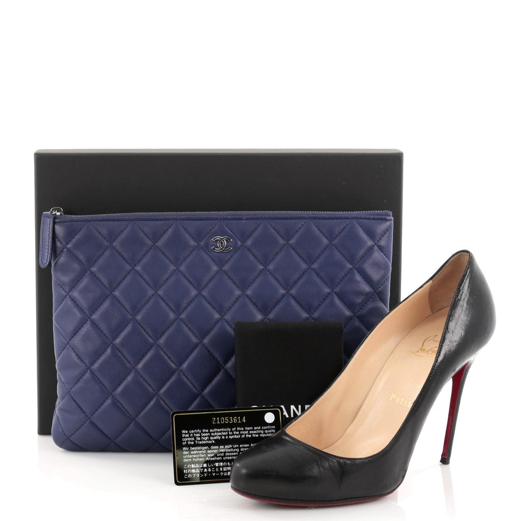 O Case Clutch Quilted Lambskin Medium