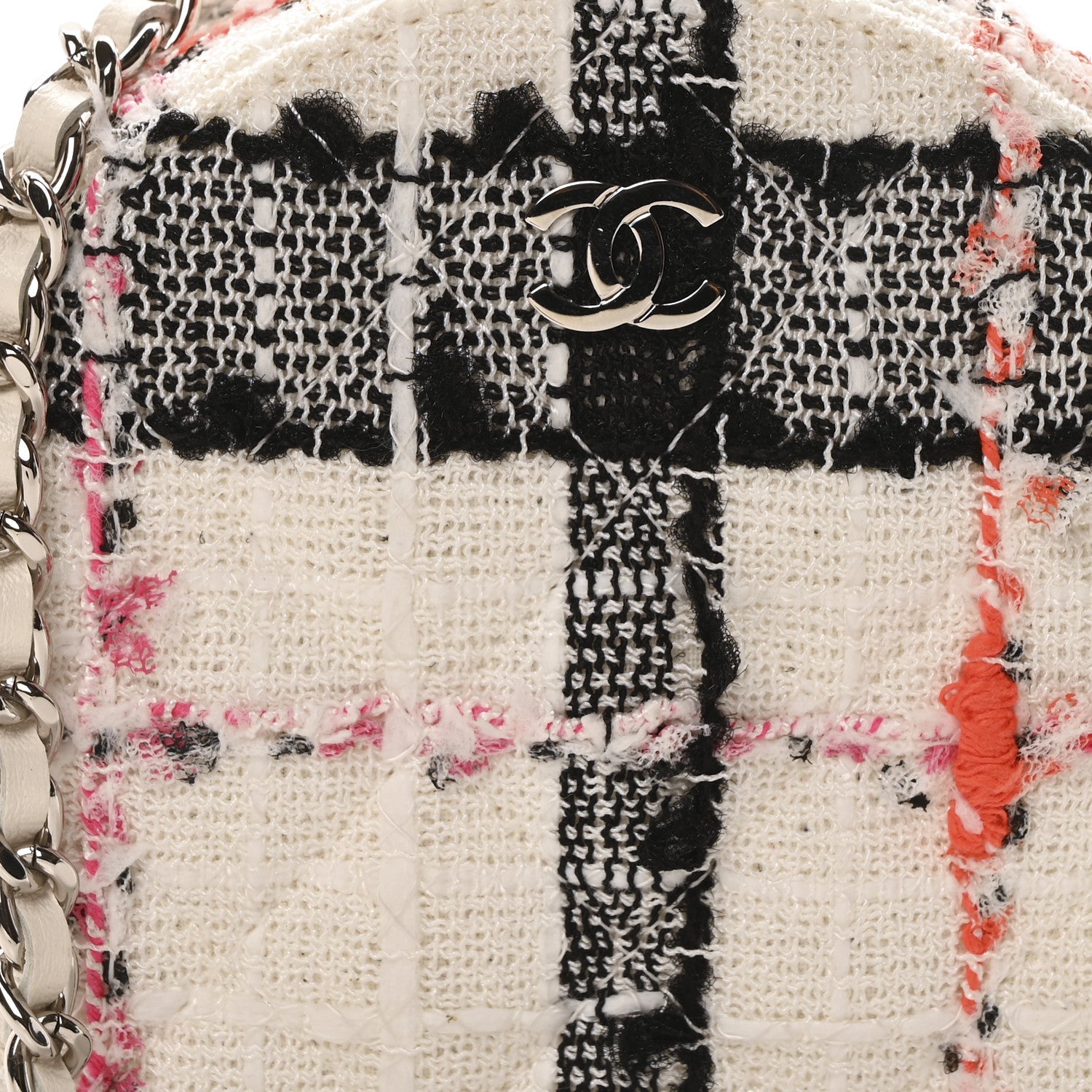 Tweed Quilted Round Clutch With Chain Black White Multicolor
