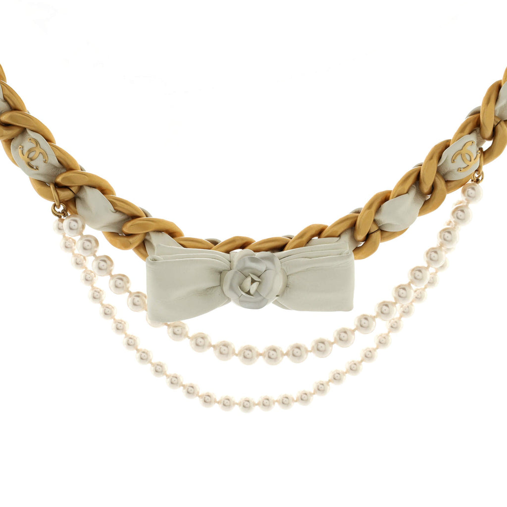 Camellia Bow Multistrand Chain Belt Leather with Metal and Faux Pearls 80