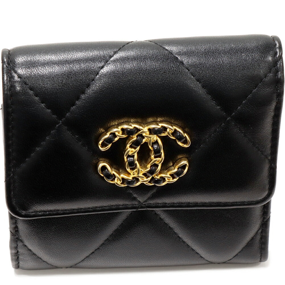 Chanel Lambskin CHANEL19 Tri-fold Wallet AP1064 B04852 94305