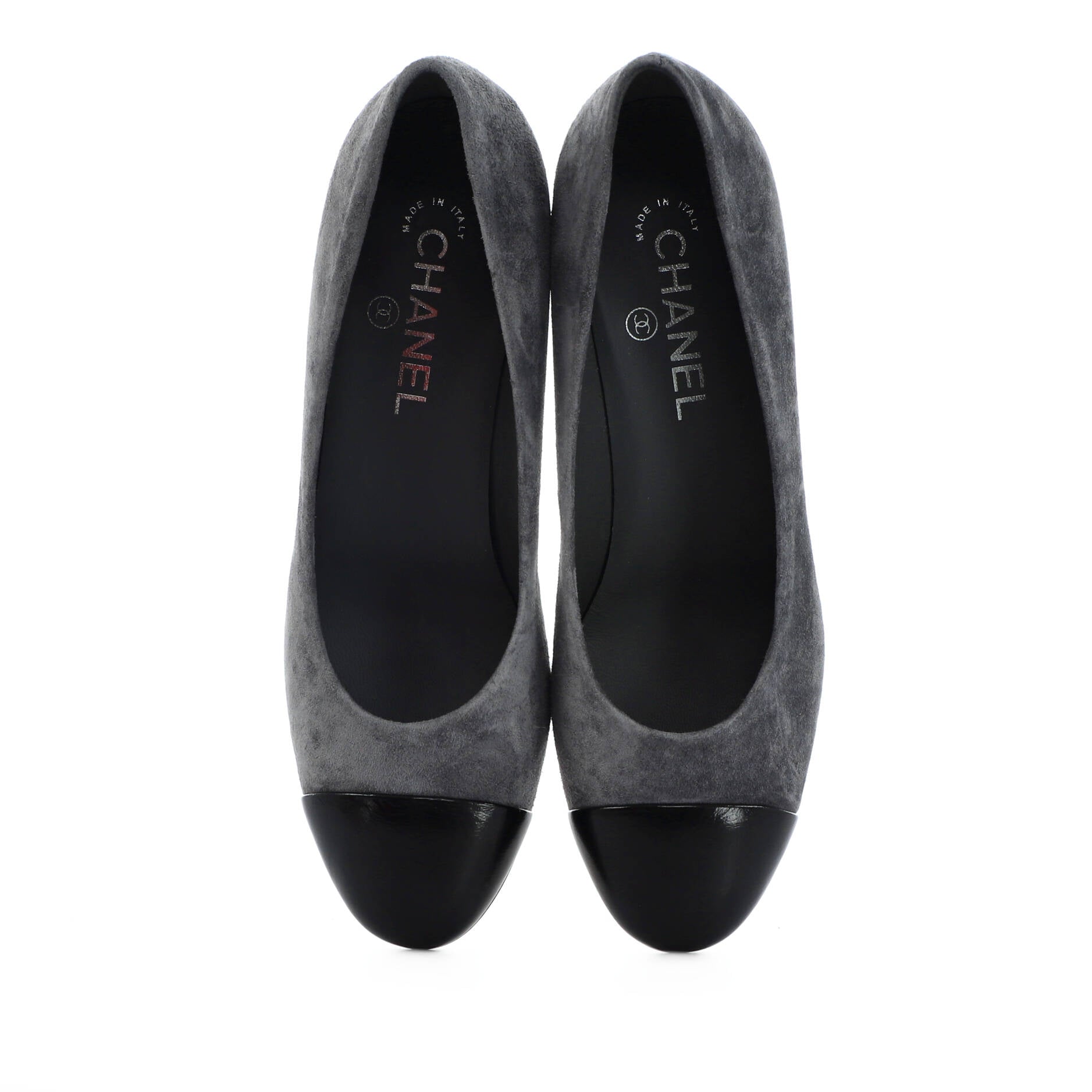 Women's Cap Toe Pumps Suede and Leather with Chain Detail