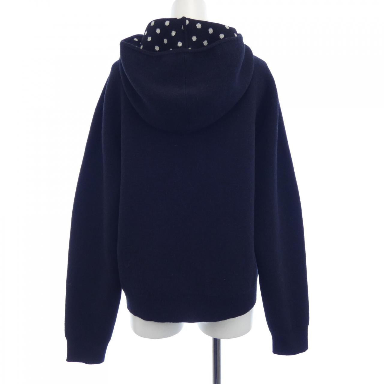 Chanel P76963K11096 Cashmere igan
