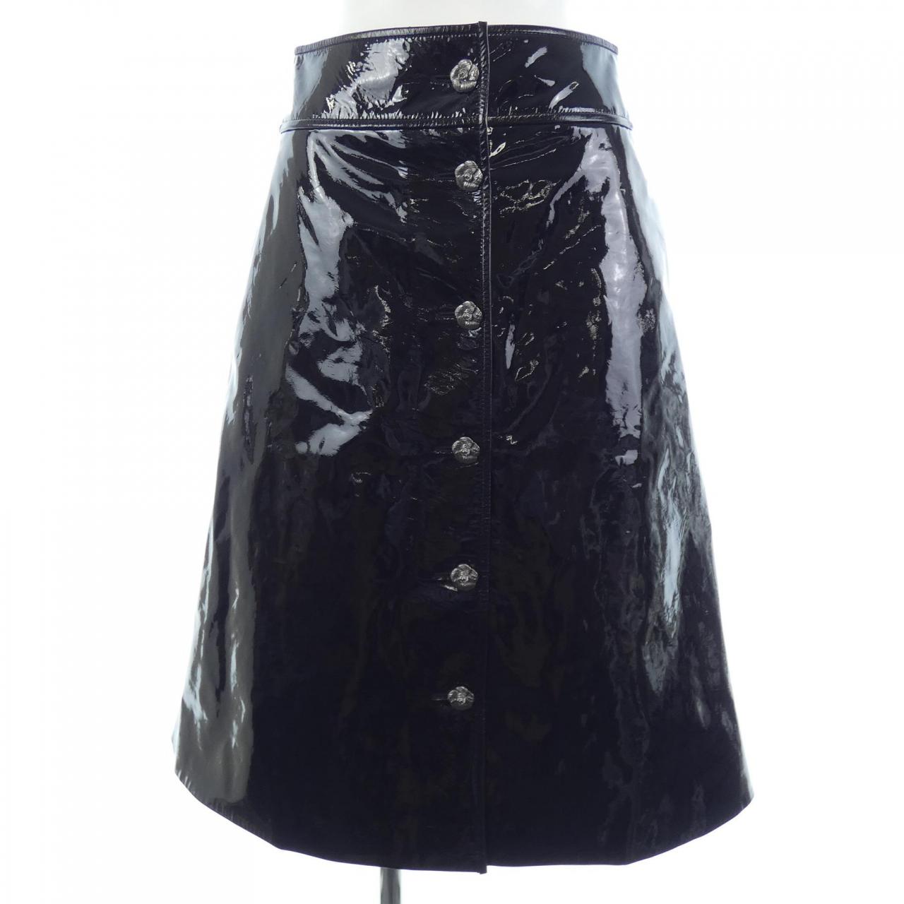 Chanel P75932C67706 Patent Lambskin Skirt