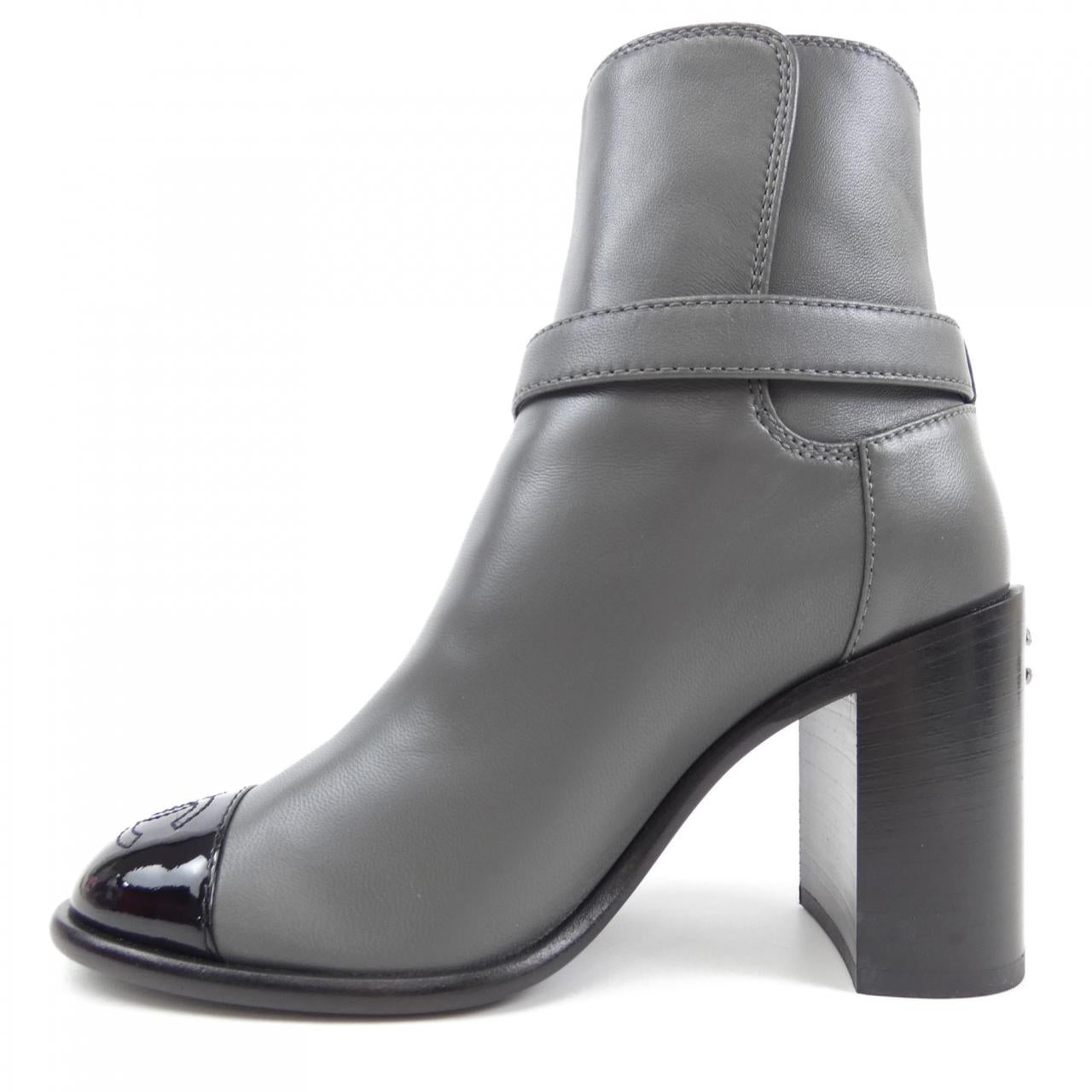 Chanel G38064Y56105 Lambskin Patent Calfskin Boots