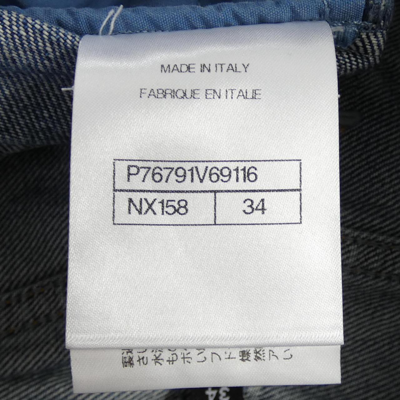 Chanel P76791V69116 Jeans