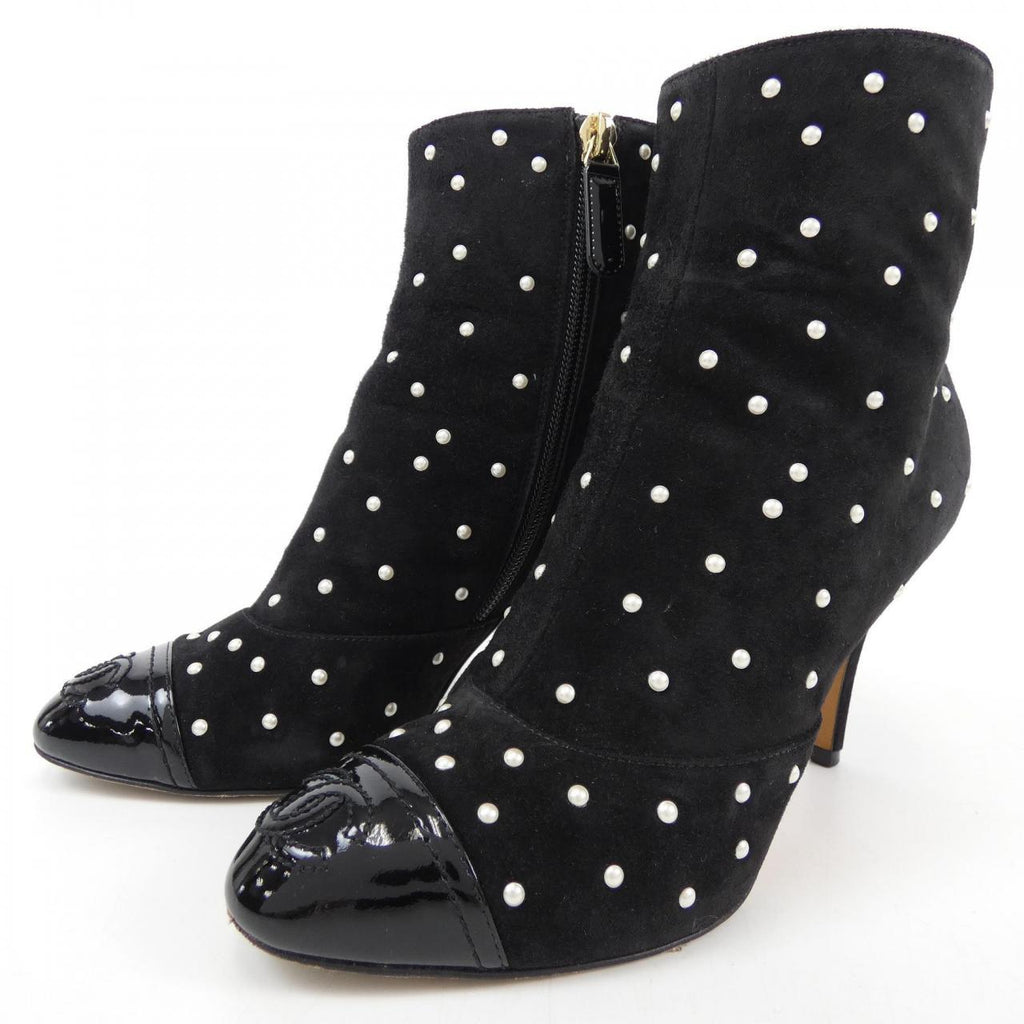 Chanel G33426Y51470 Suede Calfskin Pearl Boots