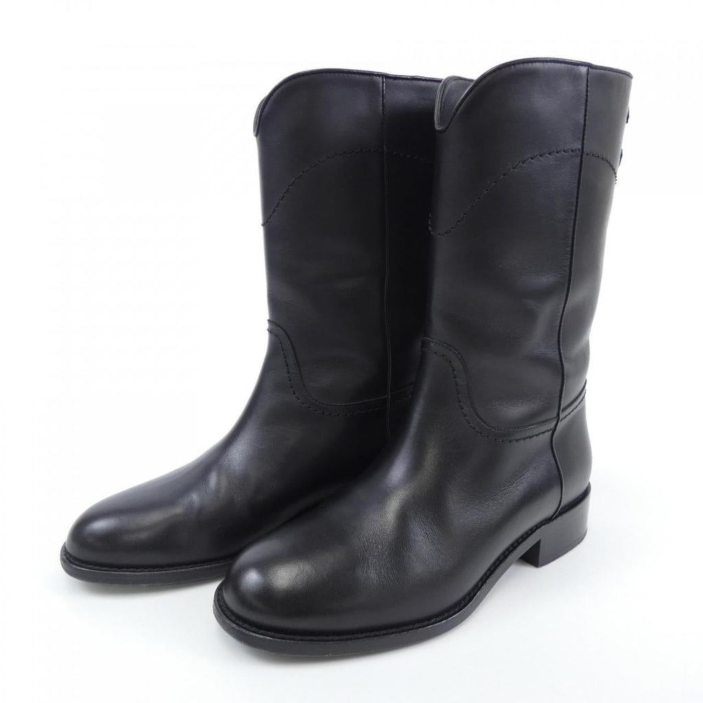 Chanel G26068X01906 Calfskin Boots
